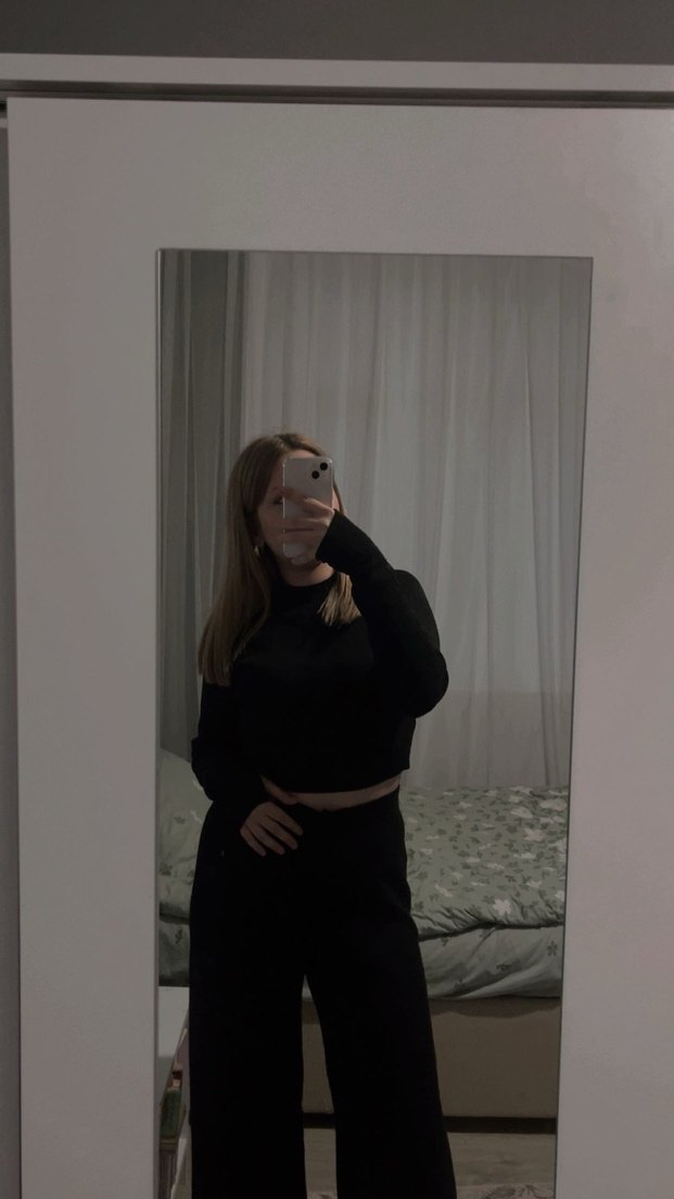 Siyah Yüksek Yakalı Kadın Triko Takım - Görsel 5