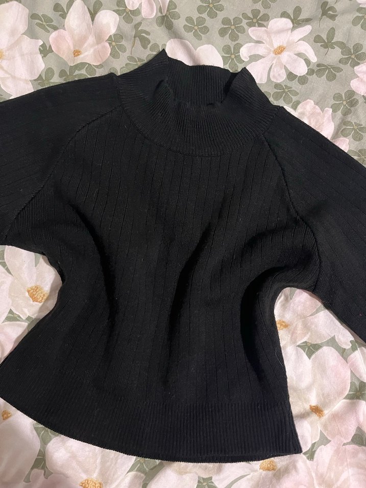 Siyah Yüksek Yakalı Kadın Triko Takım - Görsel 3