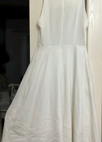 Beyaz Yuvarlak Yaka Fermuarlı Cepli Elbise - Görsel 2