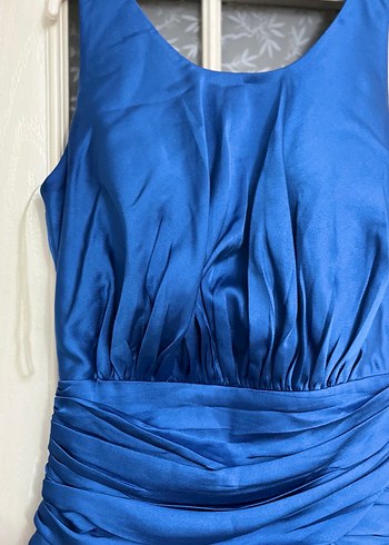 Mavi Saten Yuvarlak Yaka Yırtmaçlı Uzun Abiye Elbise - Görsel 5