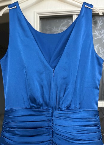 Mavi Saten Yuvarlak Yaka Yırtmaçlı Uzun Abiye Elbise - Görsel 6