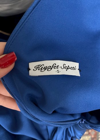 Mavi Saten Yuvarlak Yaka Yırtmaçlı Uzun Abiye Elbise - Görsel 2