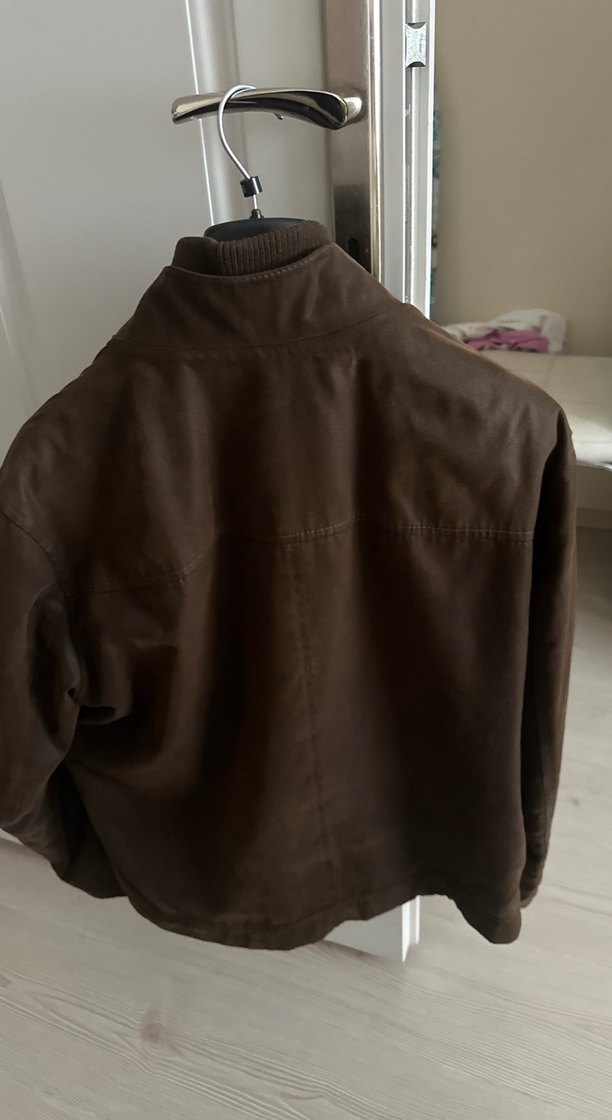 Kahverengi erkek mont. L beden. Hasar yoktur.1-2 kez giyildi - Görsel 2
