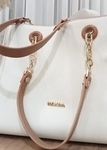 Zincir Detaylı Beyaz Deri Kadın Çanta - Görsel 3