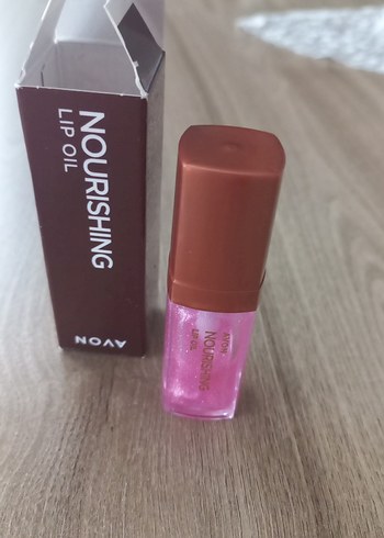 Avon Besleyici Bordo Dudak Yağı - Görsel 3