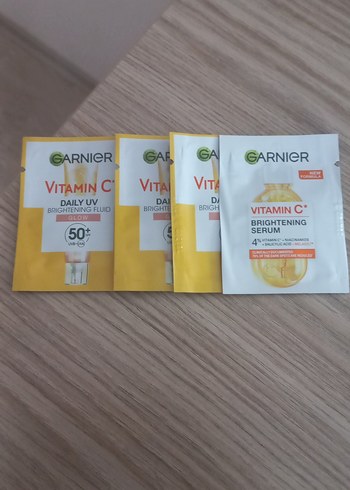 Garnier Vitamin C Gündüz Koruyucu ve Serum Seti - Görsel 2