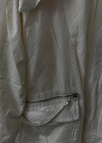 Düğmeli Beyaz Midi Ceket - Görsel 2