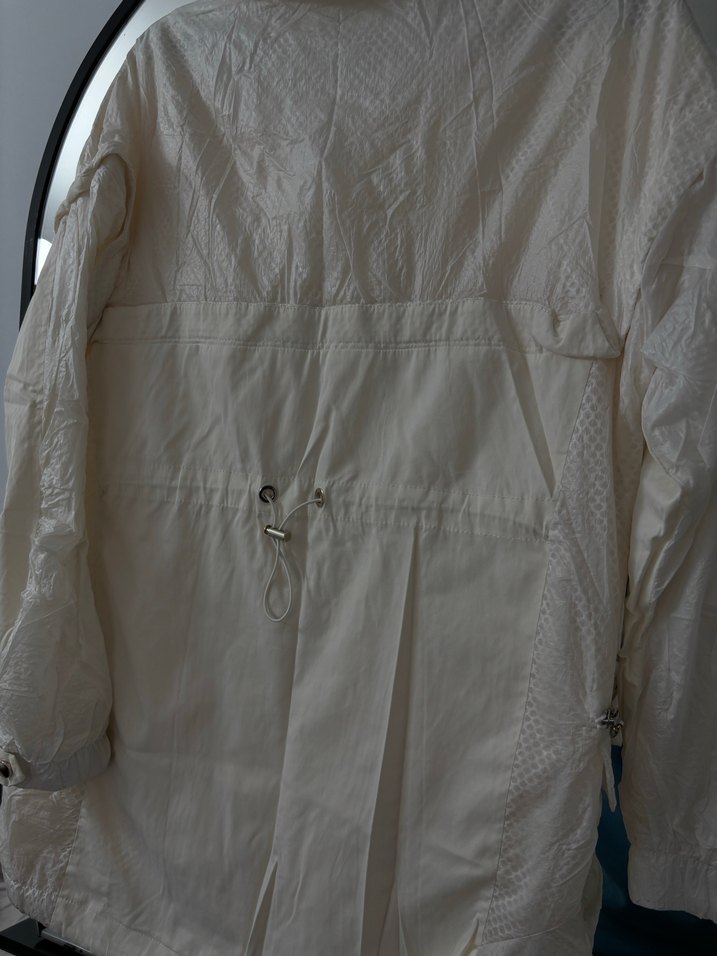 Düğmeli Beyaz Midi Ceket - Görsel 3