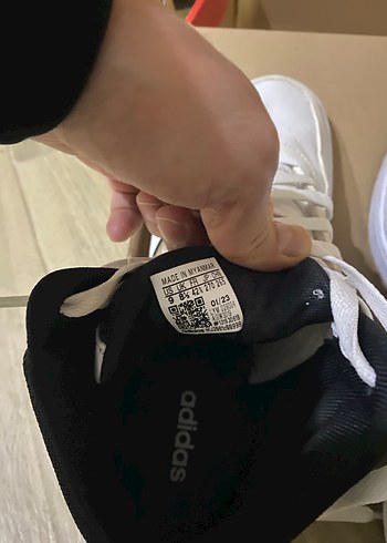 adidas Hoops 3.0 Mid Beyaz Spor Ayakkabı - Görsel 4