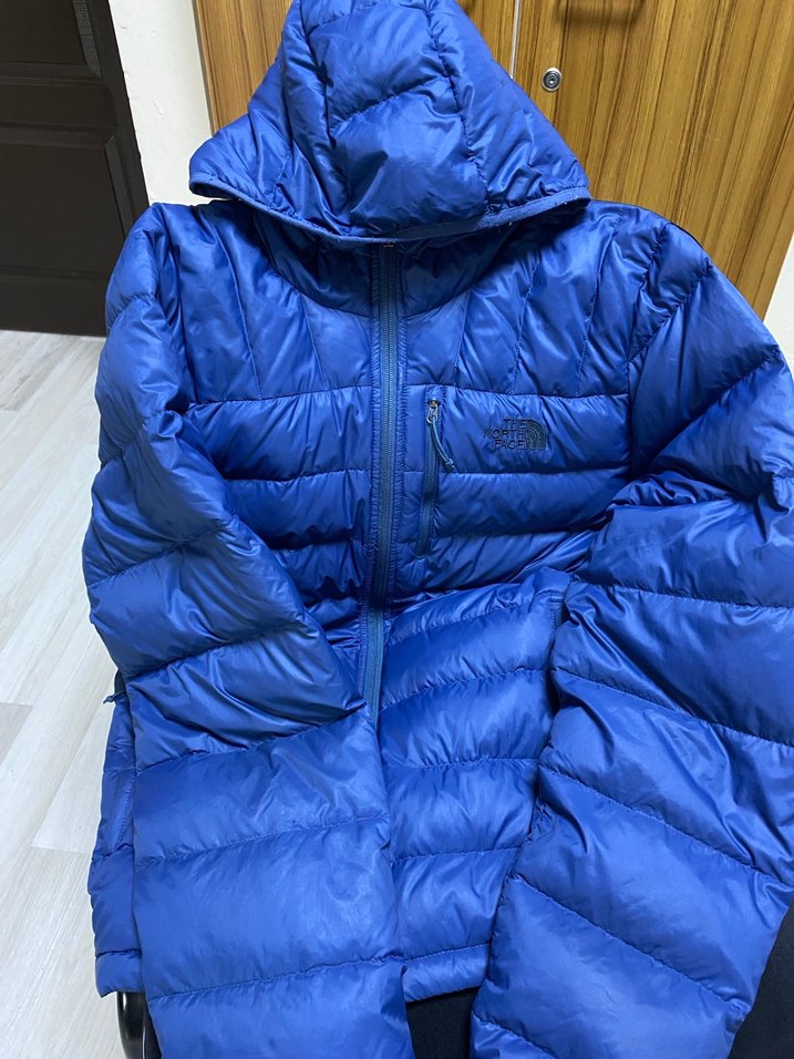 The North Face 550 fıll kapşonlu kaz tüyü mont M beden - Görsel 2