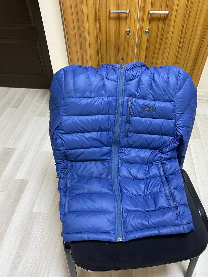 The North Face 550 fıll kapşonlu kaz tüyü mont M beden - Görsel 3