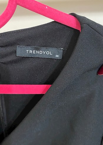 V Yakalı Siyah kısa Ofis Elbisesi - Görsel 3