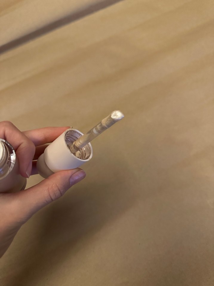 Rare Beauty highlighter - Görsel 2