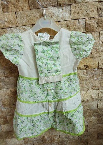 Nakışlı Beyaz Bebek Önlüğü - Görsel 3