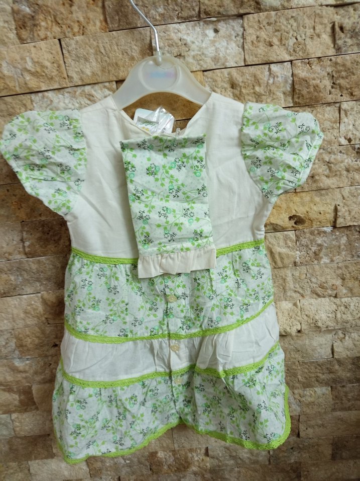 Nakışlı Beyaz Bebek Önlüğü - Görsel 3