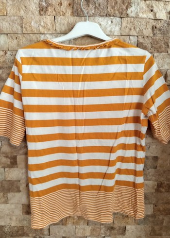 Düğmeli Sarı Çizgili Kadın Tişört - Görsel 4