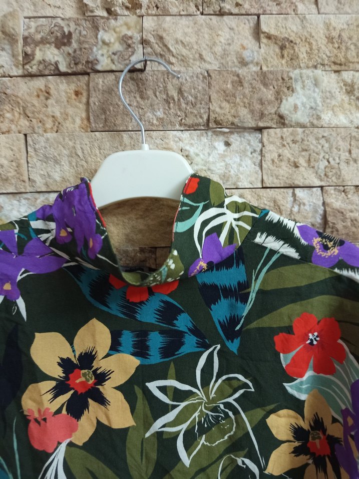 Çiçek Desenli Renkli Kısa Kollu Kadın Gömlek - Görsel 2