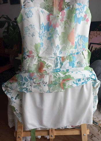 Çiçek Desenli Kolsuz Midi Elbise - Görsel 4