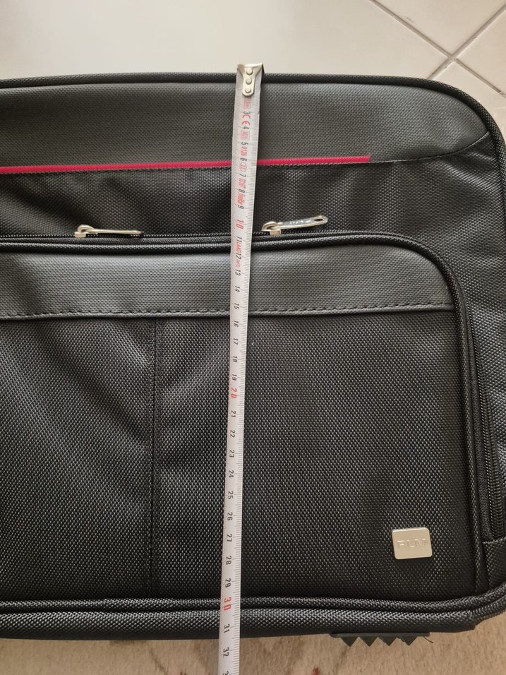 PLM suncase 13"-15.6" Siyah Notebook çantası - Görsel 3