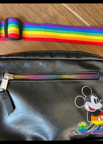 Renkli Kayışlı Mickey Desenli Deri Çapraz Çanta - Görsel 6