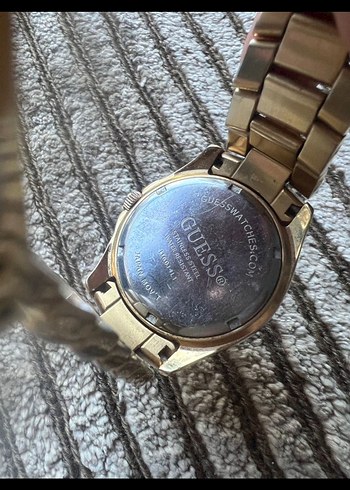 Klasik Parlak Altın Renk Kadın Kol Saati - Görsel 6