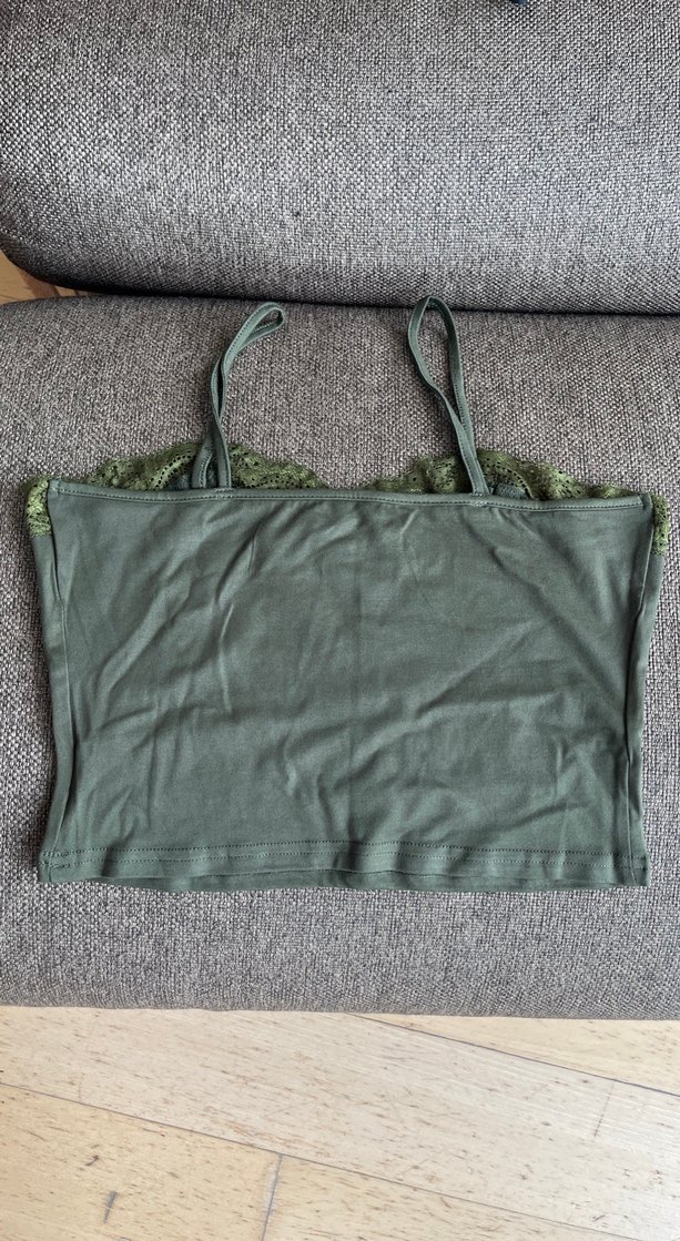 Yeşil Dantel Detaylı Baskılı İnce Askılı Kadın Atlet - Görsel 2