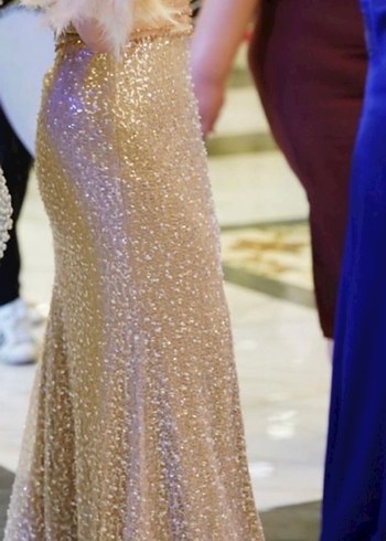 Podium Vip Altın Renkli Payetli Uzun Abiye Elbise - Görsel 3