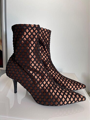Zara çorap bot