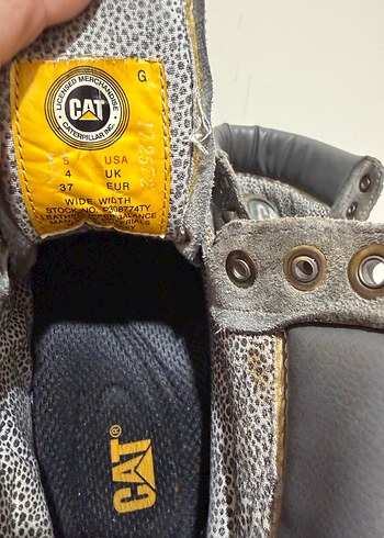 Gri Yüksek Topuklu Parlak Yılan Desenli Bot - Görsel 2