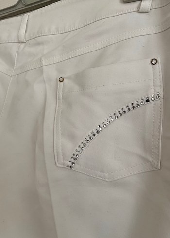 Düğmeli Beyaz Kadın Kumaş Pantolon - Görsel 5