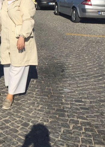 Bej Uzun Keten Kadın Yağmurluk - Görsel 3