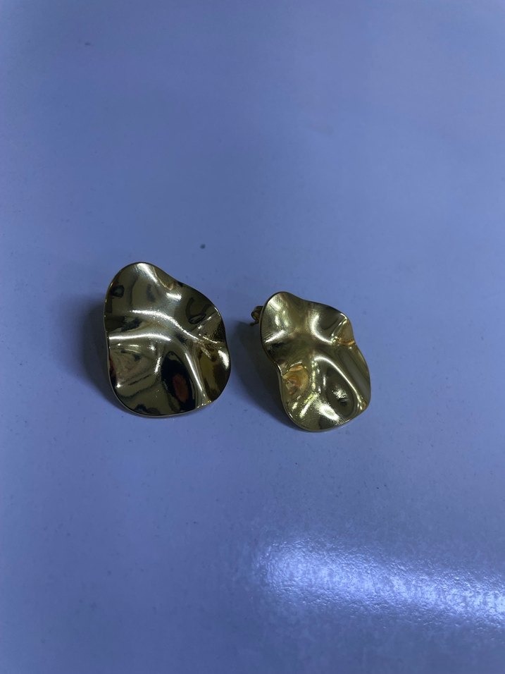 Kadın Altın Renkli Zara Model Paslanmaz Çelik Küpeler - Görsel 4