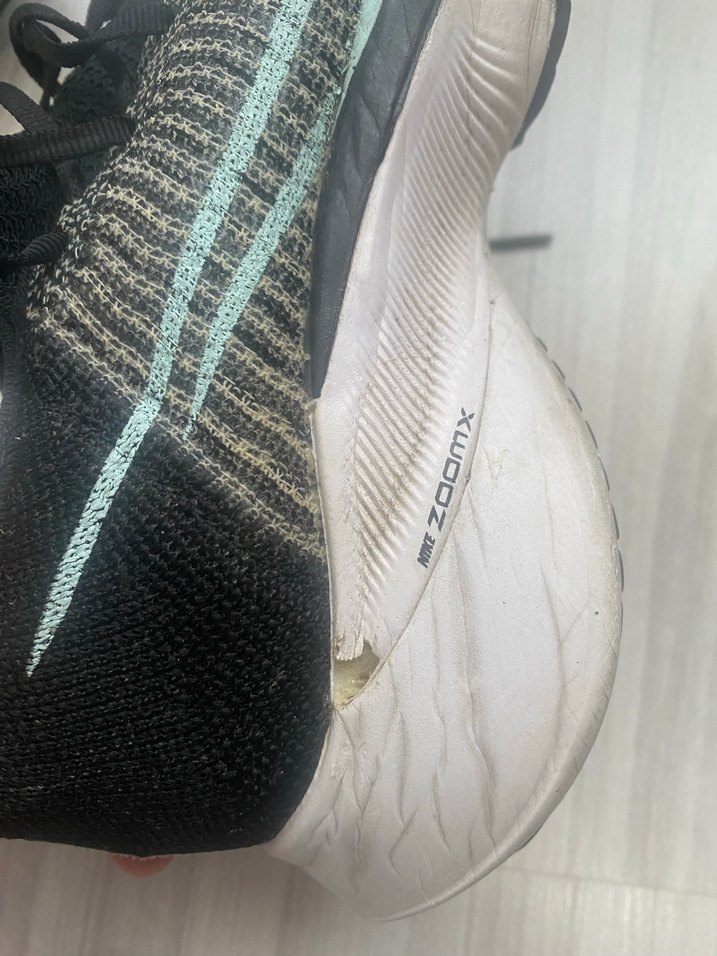 Nike koşu ayakkabısı - Görsel 5