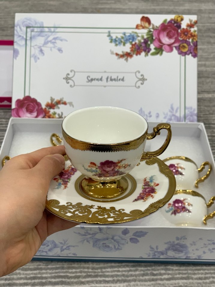 Altın İşlemeli Beyaz Fincanı Takımı - Görsel 3