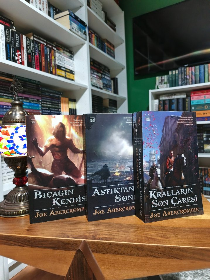 Joe Abercrombie Seti - 5 Kitap - Görsel 4