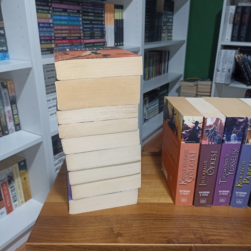 Raymond E. Feist kitap seti - Görsel 5