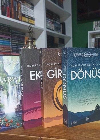 Robert Charles Wilson kitap seti - Görsel 2