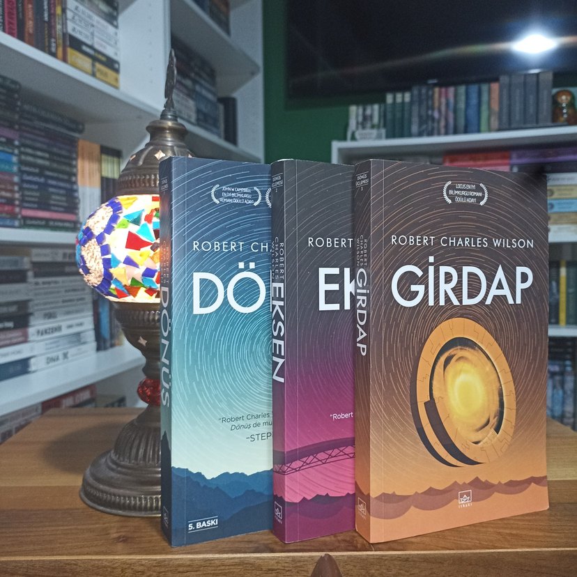 Robert Charles Wilson kitap seti - Görsel 3