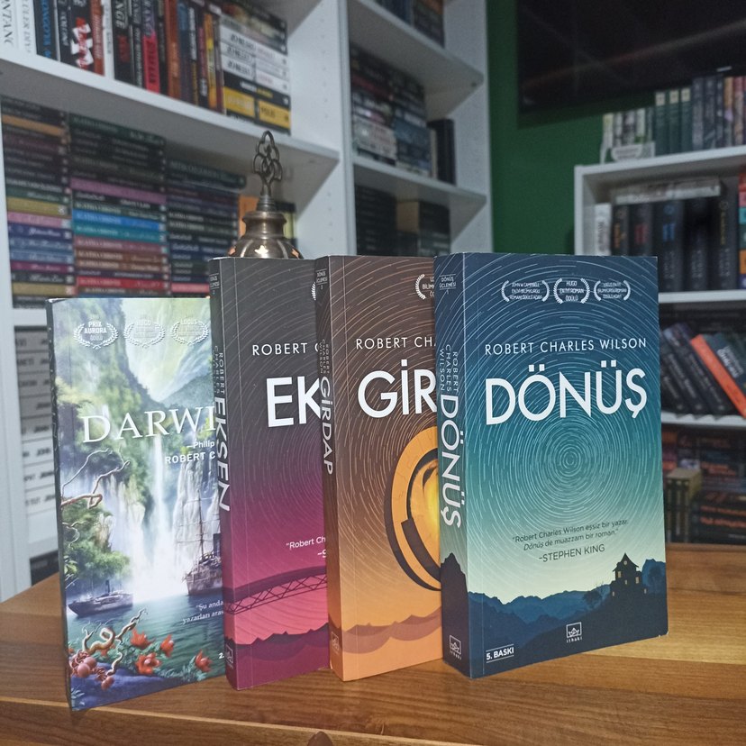 Robert Charles Wilson kitap seti - Görsel 2