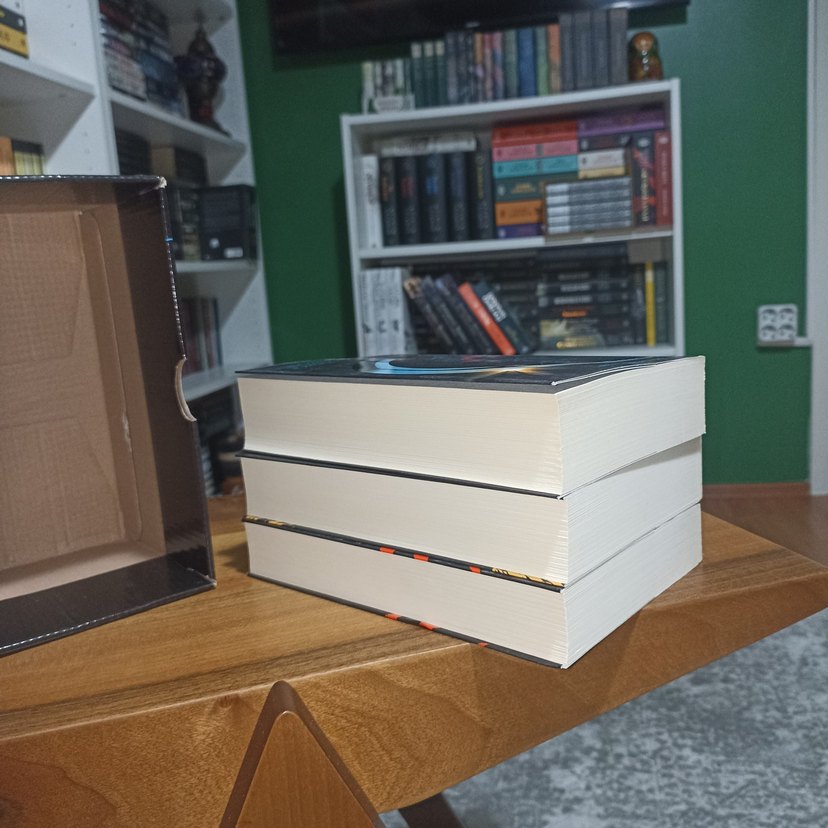 Kızıl İsyan Serisi Pierce Brown - Görsel 3