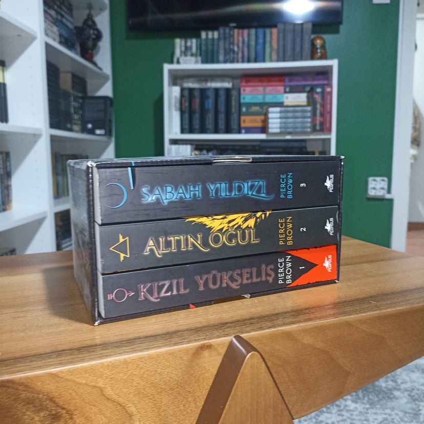 Kızıl İsyan Serisi Pierce Brown - Görsel 2