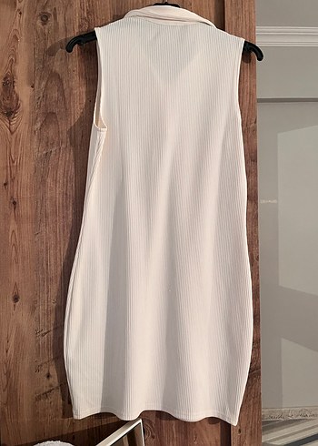 Beyaz Kolsuz Midi Elbise - Görsel 3