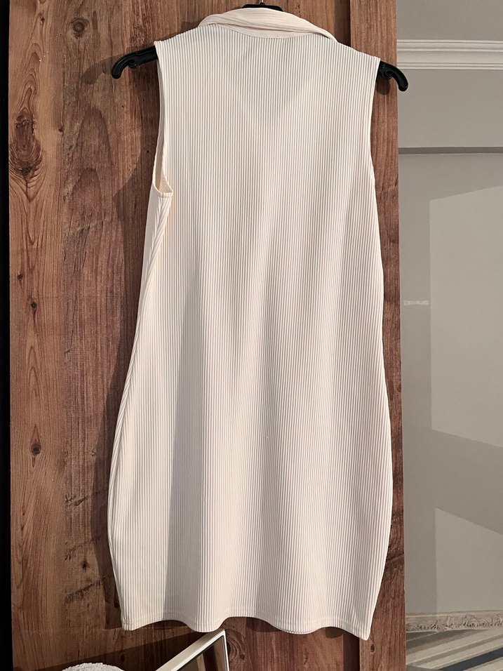 Beyaz Kolsuz Midi Elbise - Görsel 3