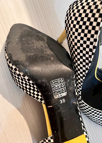 Sarı Tokalı Siyah Beyaz Kareli Stiletto - Görsel 3