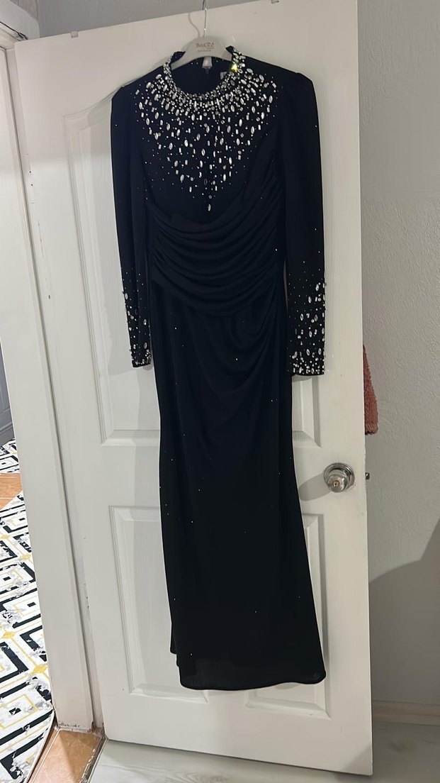 Uzun Siyah Drapeli Kadın Abiye Elbise - Görsel 2