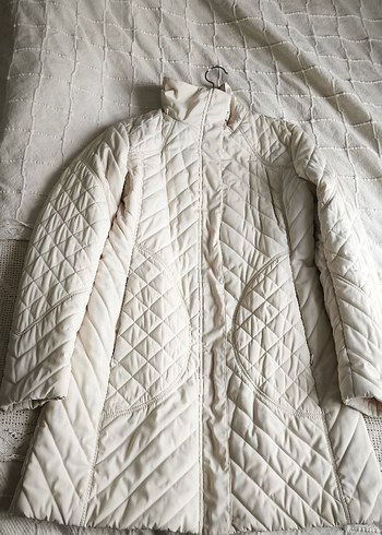 Escada 36