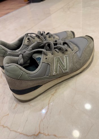 Gri New Balance Kadın Spor Ayakkabı - Görsel 2
