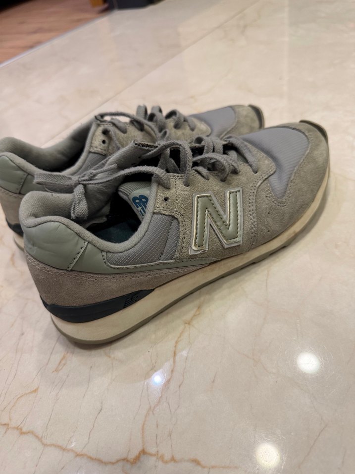 Gri New Balance Kadın Spor Ayakkabı - Görsel 2