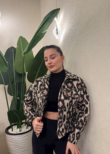 Kahverengi Leopar Desenli Kaşe Ceket - Görsel 4