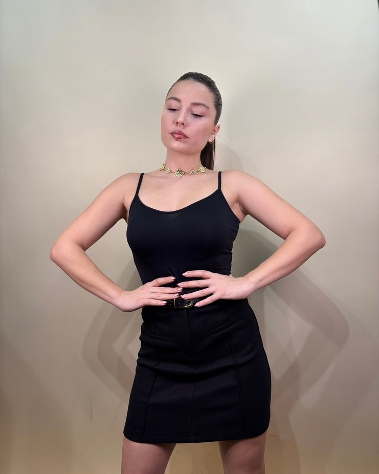 Siyah Kaşe Etek - Görsel 2